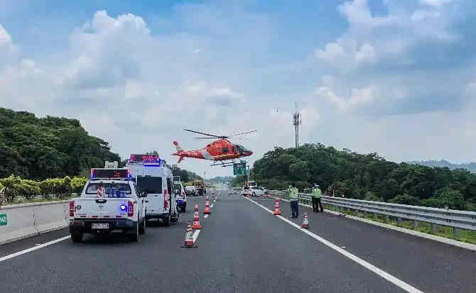 灌南高速公路汽车救援案例